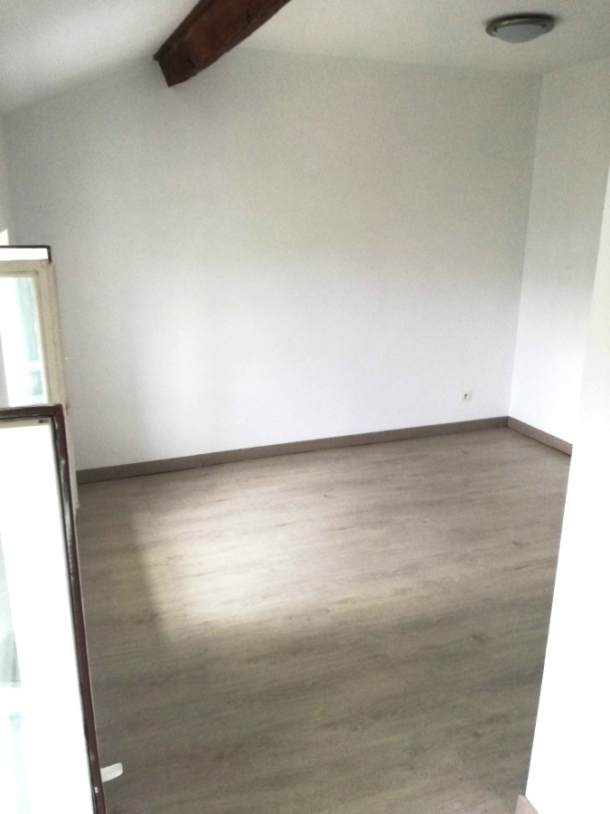 Photo mobile 5 | Orange (84100) | Appartement de 55.00 m² | Type 3 | 82000 € |  Référence: 168563AM
