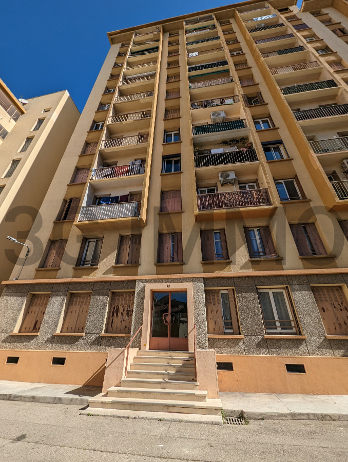 Photo 2 | Marseille (13004) | Appartement de 55.00 m² | Type 4 | 142000 € |  Référence: 171880AM