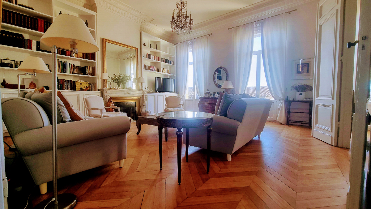 Photo mobile 5 | Bordeaux (33300) | Appartement de 153.00 m² | Type 4 | 1050000 € |  Référence: 180478RP