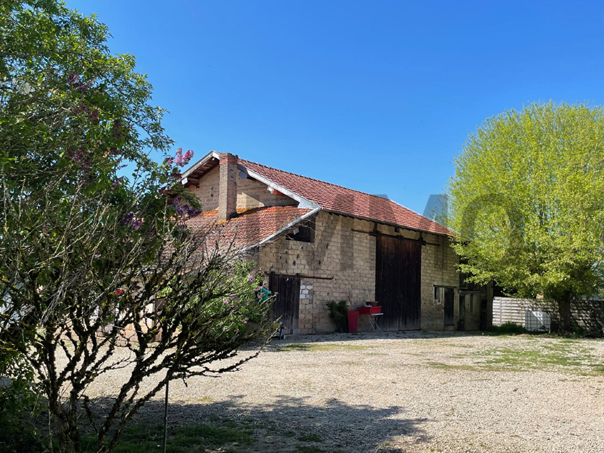 Vente Maison 233m² 9 Pièces à Chavannes-sur-Reyssouze (01190) - 3G Immobilier