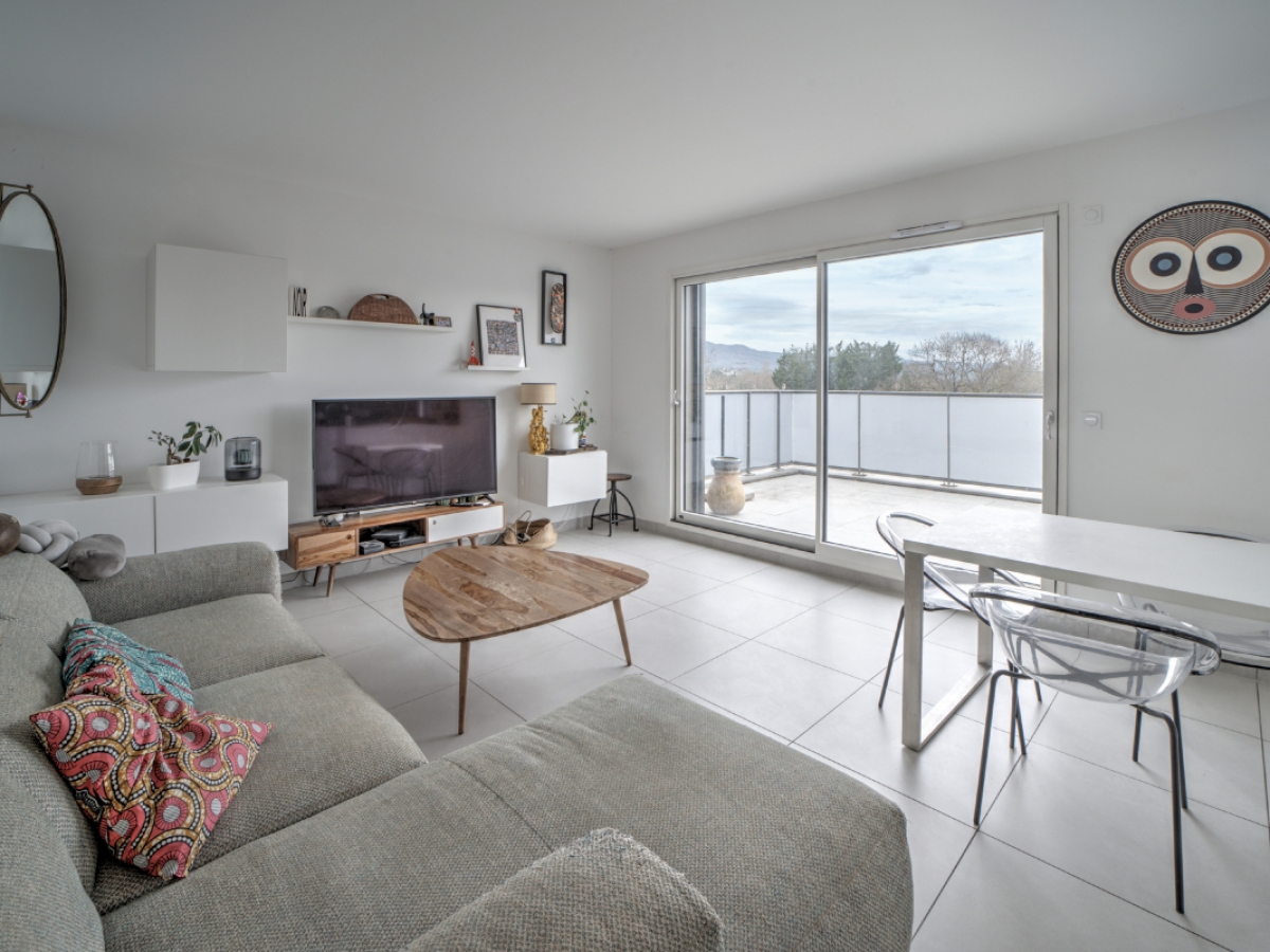 Vente Appartement 46m² 2 Pièces à Divonne-les-Bains (01220) - 3G Immobilier