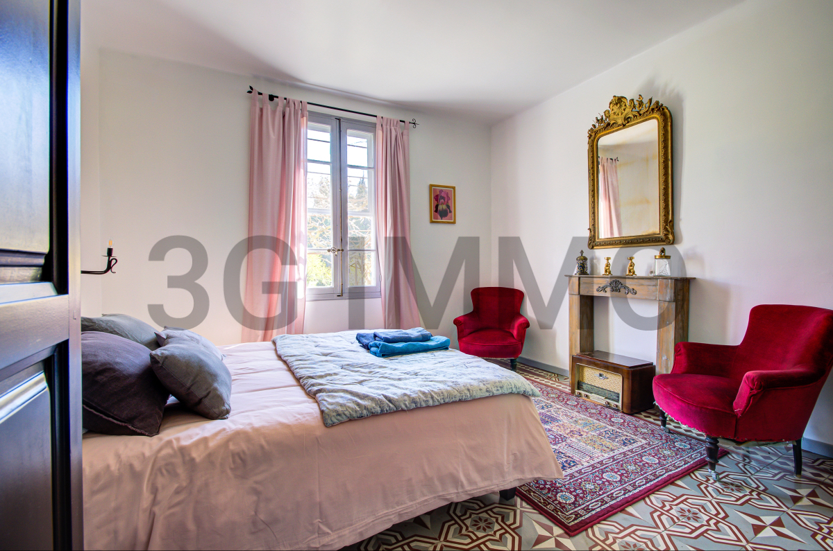 Photo mobile 13 | St remy de provence (13210) | Maison de 346.00 m² | Type 13 | 1250000 € |  Référence: 187866EV