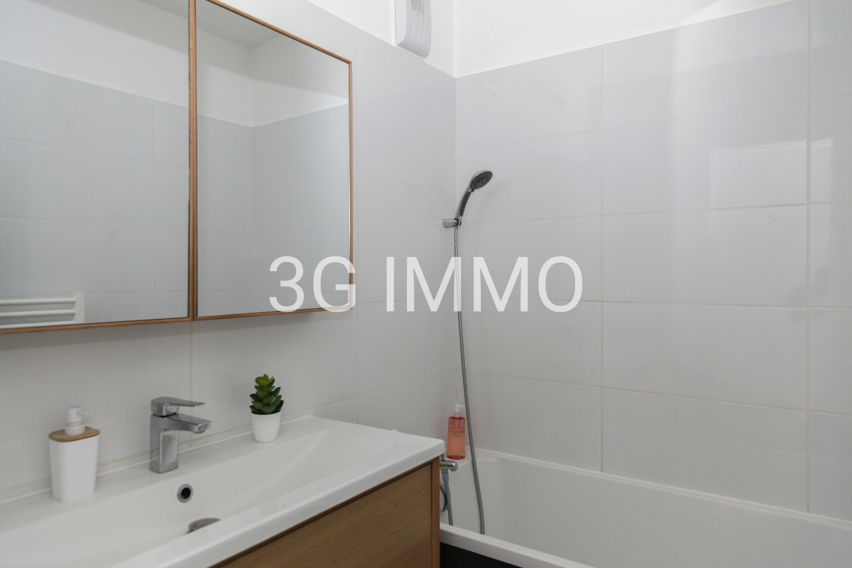 Photo mobile 12 | Gardanne (13120) | Appartement de 89.42 m² | Type 5 | 331000 € |  Référence: 187812JMD